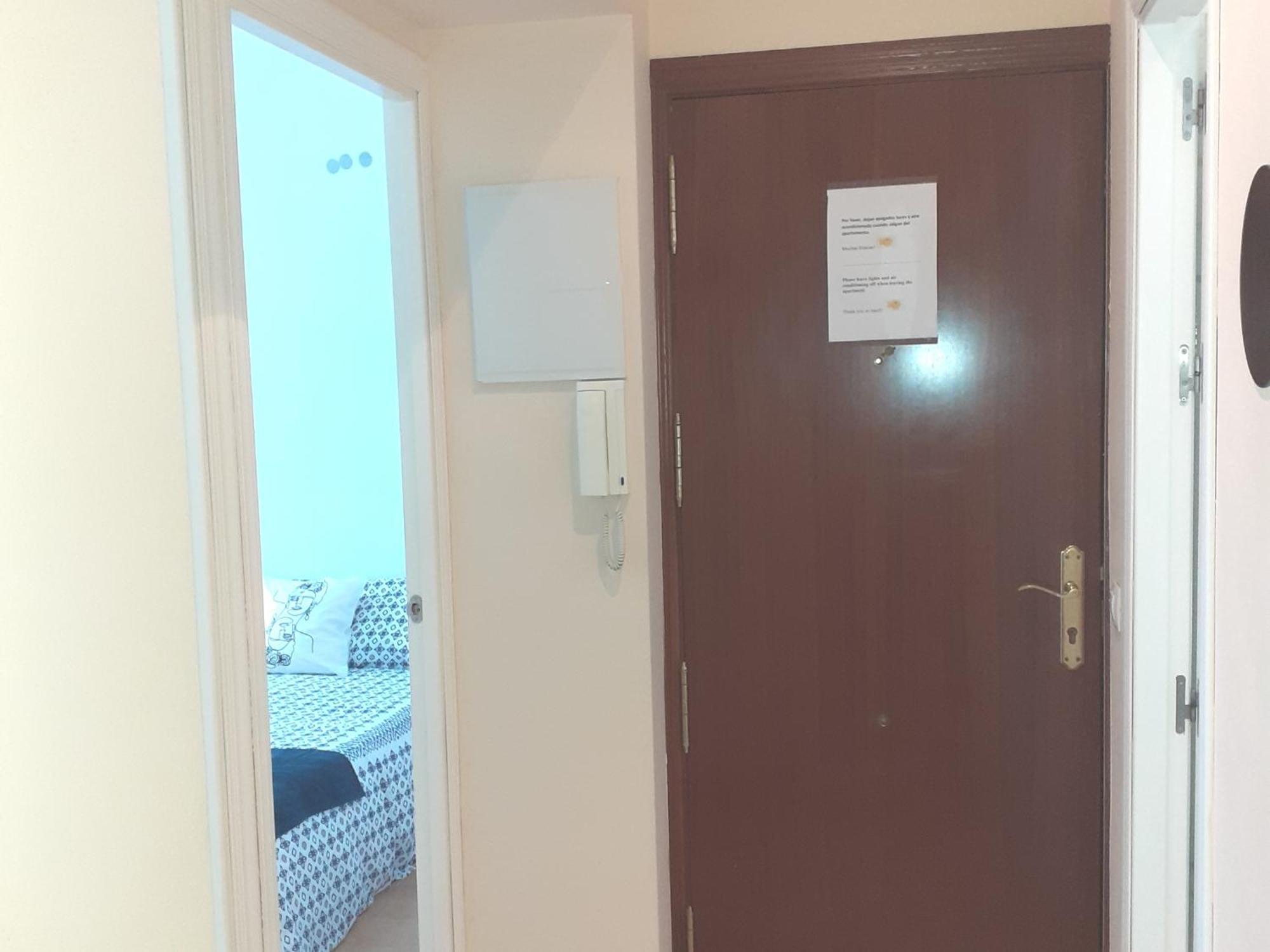 Junto A Plaza Del Salvador Appartement *
